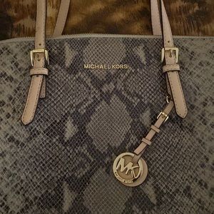 Michael kors bag